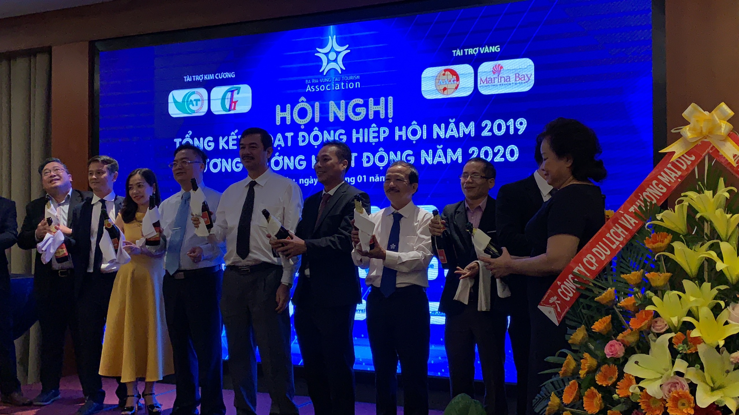 HỘI NGHỊ TỔNG KẾT 2019 - GiHoTech Software.jpg