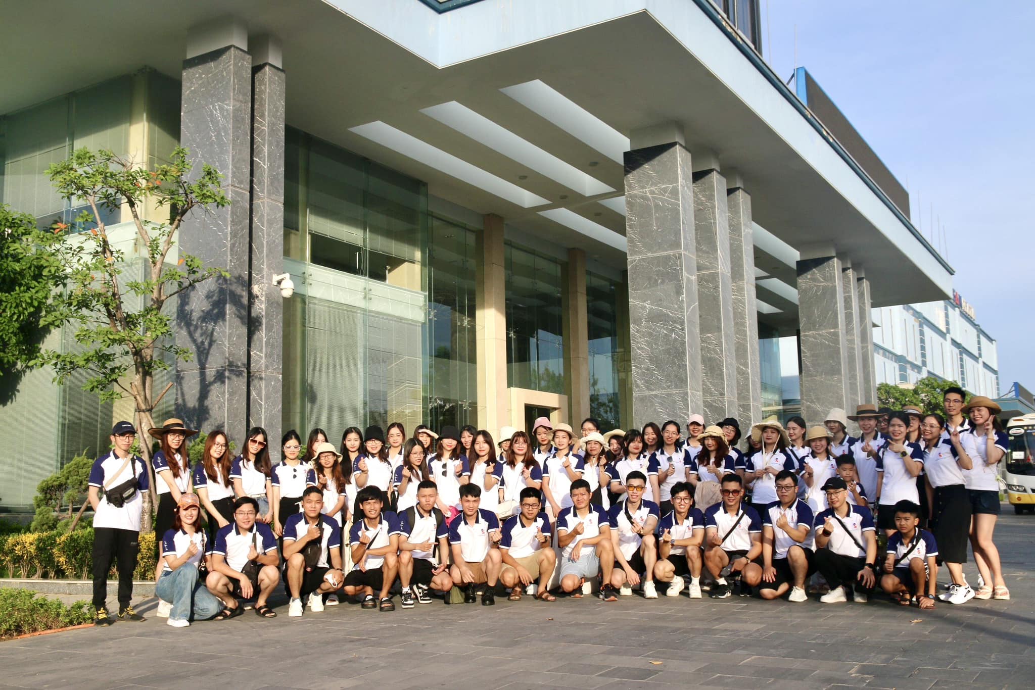 company-image-cover